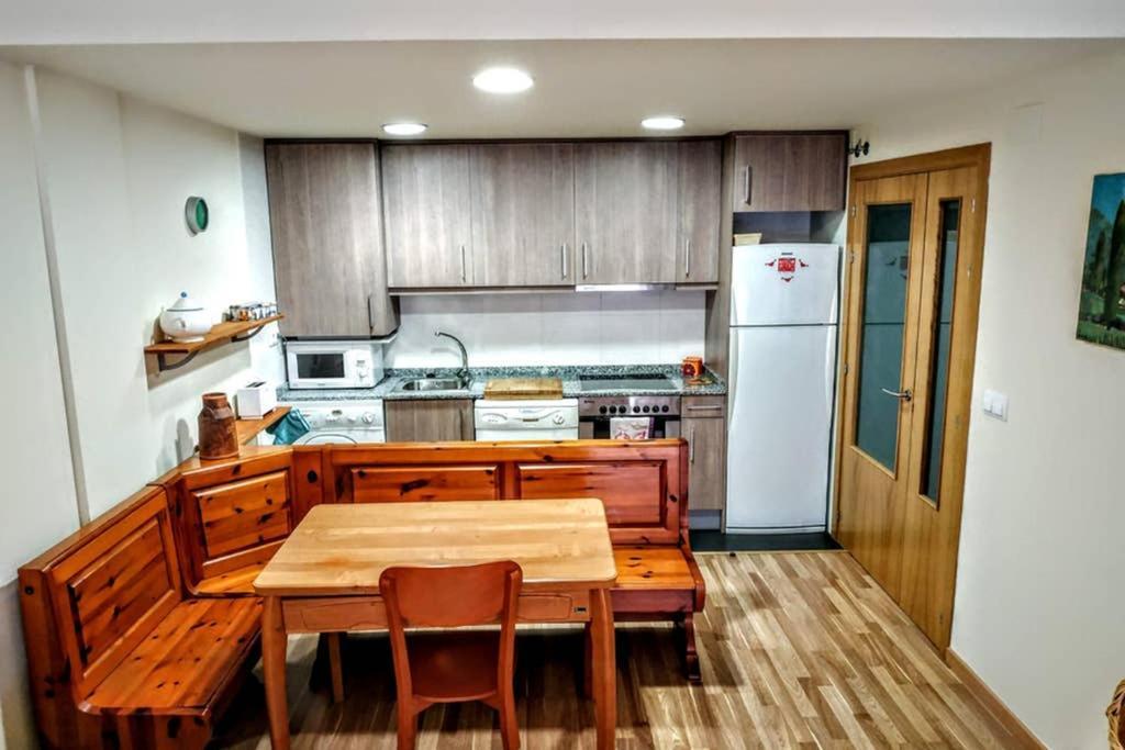 Bonito Apartamento En Aínsa المظهر الخارجي الصورة